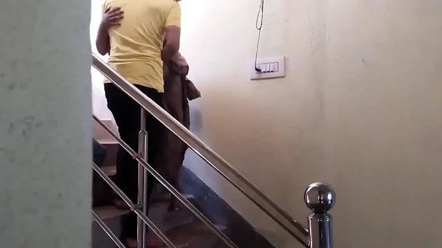 Friend's Girlfriend's Pussy Hole Was Secretly Fucked by Another Friend