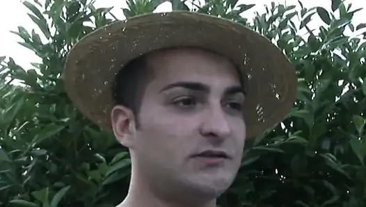 Edepsiz bir sarışın için büyük yarak