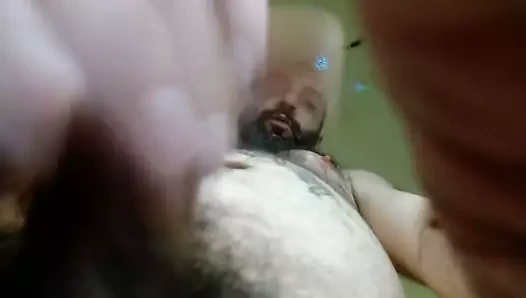 Boşalmak için kıllı yarağıma şaplak at