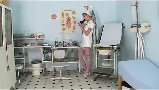 Hastanede yapay penisle sikişiyor