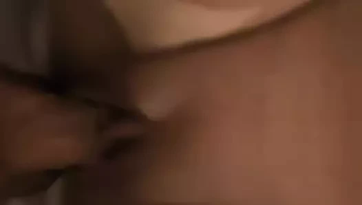 Geldiğinde çok sıkılaşıyor