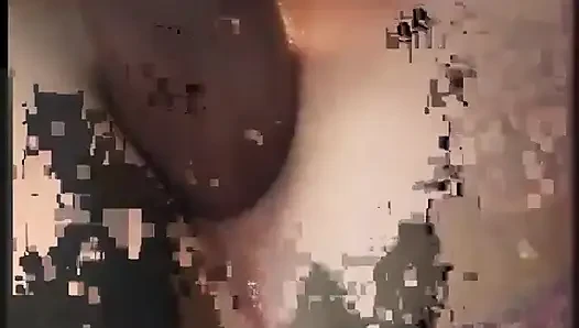 Dövmeli sürtük amından döllenmesini tatmak istiyor