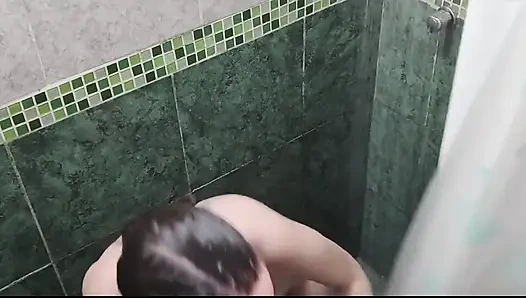 Ben Duş Alırken 25 Dakikalık Yasak Görünüm