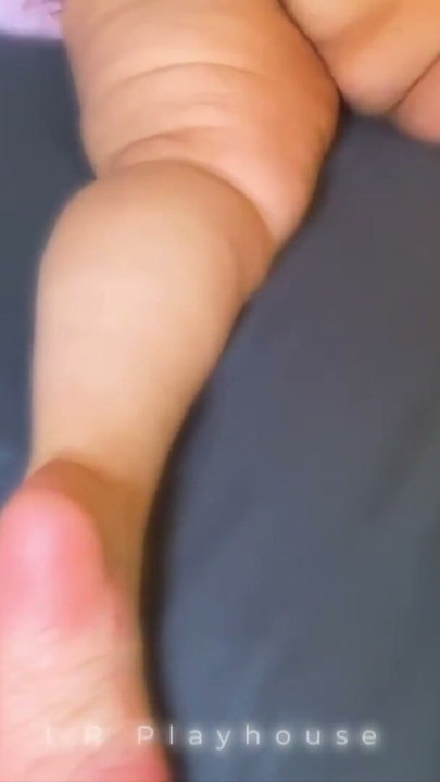 Seksi açlığı olan Siyah boynuzlu erkekler, Koca Memeli Koca Kalçalı Üvey Anne'nin amına kadar BBC'yi sevmesi - Bayan Zina Gabon | Klip 1