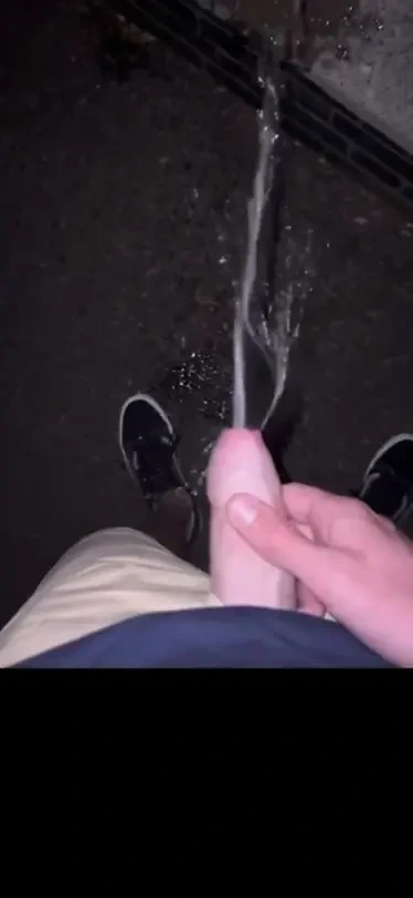 Geceleri herkesin içinde işiyor derlemesi