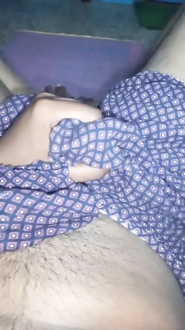 Hintçe jija aur saali odada seks tam video