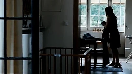 Emilie Dequenne - A perdre la raison