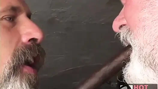 Sert ve hazır: garaj grunge