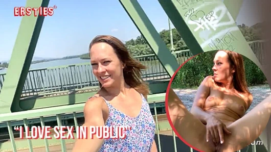 Ersties - halk plajında teşhirci mavi parmaklıyor