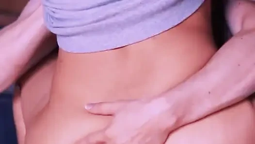 Seni içeriden yukarıdan ayırıyormuş gibi hisset.