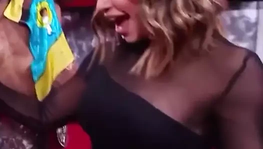 Wwe - charlie caruso tlc 2020'de sahne arkasında dans ediyor