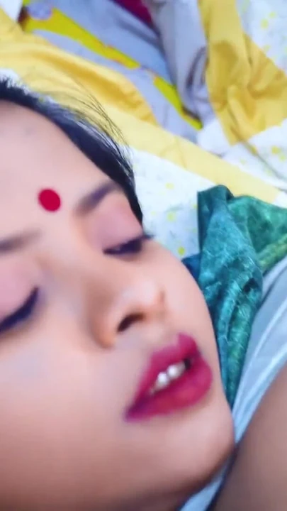 Big milkman with her servant did a scandal (Hindi audio) | Clip 1