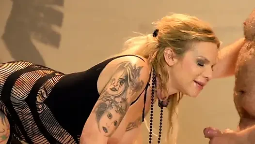 Mia de berg pervers - sahne #01