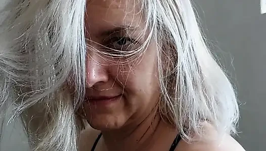 İlk kişi seks eğlencemiz, kocam sürtüğü oynamamı istedi