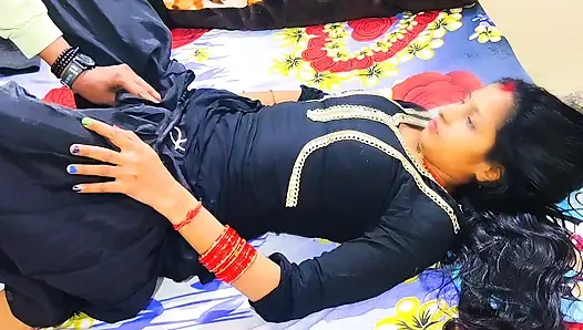 Kayınbiraderi ile seks teklif eden kayınbiraderi de mutlu oldu ve üvey erkek kardeşiyle seks yaptıktan sonra baldızla seks yapıyor