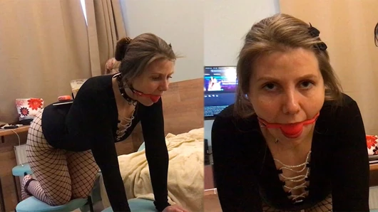 An obedient, hot MILF with a big butt serves her master and becomes a piece of human furniture - Lovessie