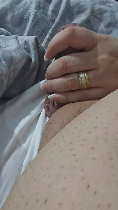 Step mom slip on step son dick without clueless