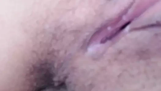 Ela e pequena ou grande e sexy