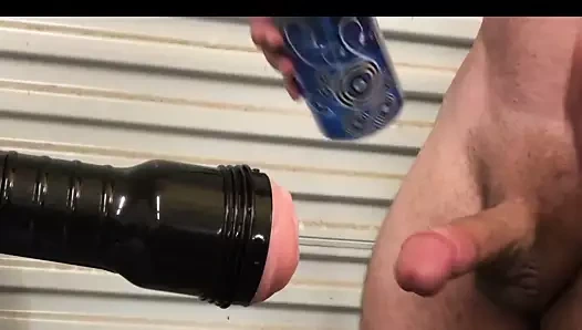 Modifiye edilmiş Fleshlight seks makinesi demosu