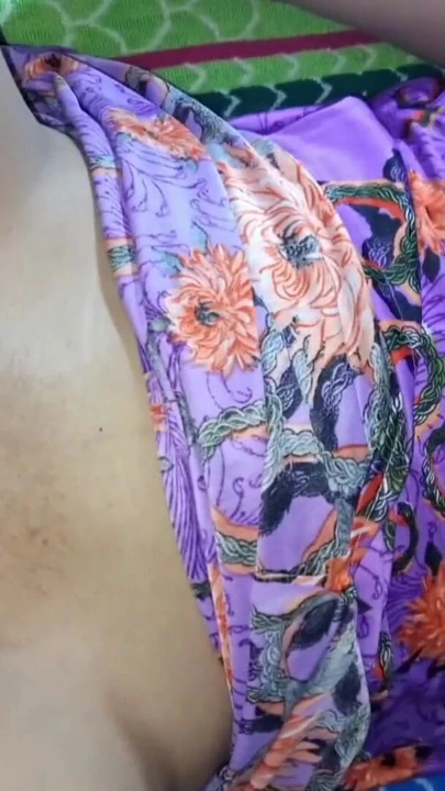 "Hintli desi köylü ev hanımı mutfakta sikişiyor gerçek orgazm Hintçe ses" den büyüleyici an