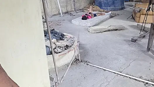 Evimin terasında yatakta seks yaptım