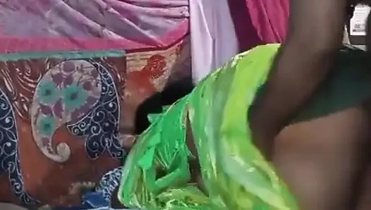 Kardeşim bana Hari Saree'de iyi olduğumu söyledikten sonra beni siktirdi