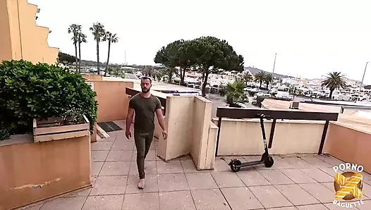 Sophia, muhteşem orta yaşlı seksi kadın, biraz sert seks istiyor!