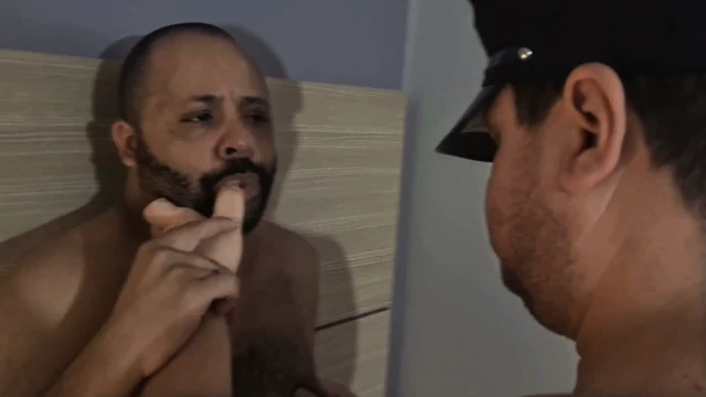 Ayı polis soruşturması: heavyhitterboxer ile şehvetli sorgulama
