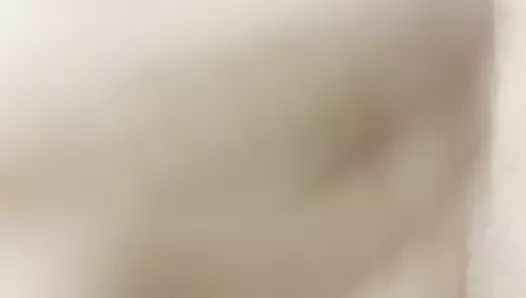 Elle muamele, sakso, döle aç yarak emiciler tarafından boşalma. Yakın çekimler.