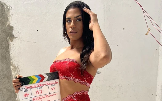 Mirella garip sao joao de meriti'ye verdi