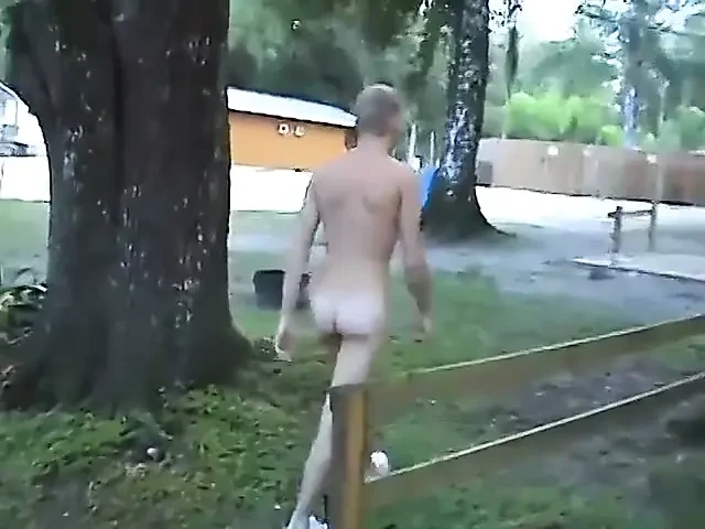 Zinde küçük brock ile döl pompalıyor