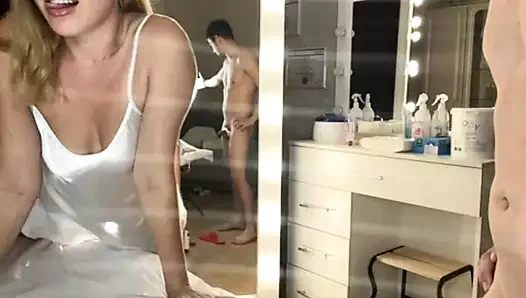 Seksi orta yaşlı seksi kadın Sugarnadya için çıplak masaj