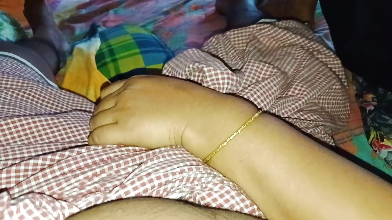 Desi Kolkata Bhabi Chude Vudar Creampie Ber Kore Delam