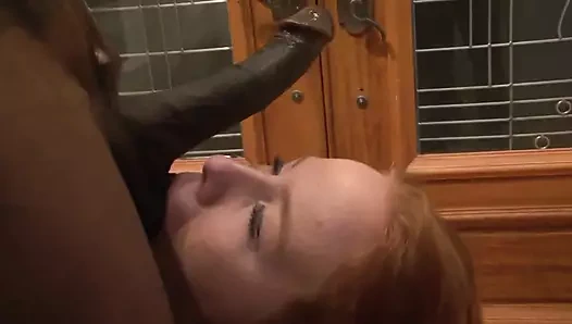 Kierra Wilde ile ırklararası seks çekinmeyen kızıl saçlı