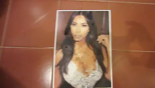 Kim kardashian boşalıyor