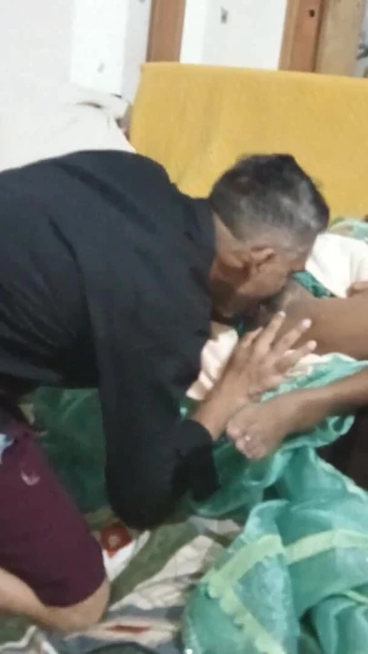 Ateşli rosey üniversiteli erkek arkadaşıyla sert seks yapıyor | Klip 1