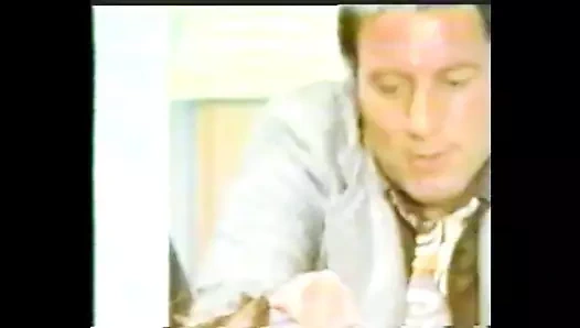 ARZU OKAY SALIH GUNEY FIGEN HAN ZERRIN EGELILE SABAHAN SIKIS