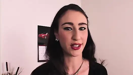 Klas ve büyük memeli Natalie