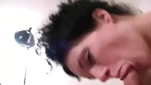 Oral seks itibaren curly amatör eş içinde sıcak amatör porno 1