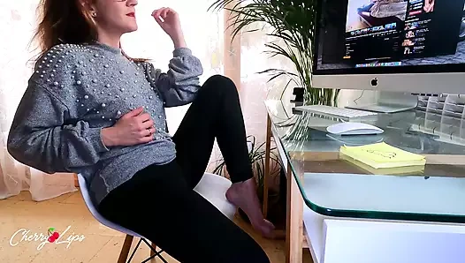 İspanyol erasmus'umu baştan çıkarıyorum ve 8m'dan önce içime boşalmayı bırakamıyor - cherry lips 4k