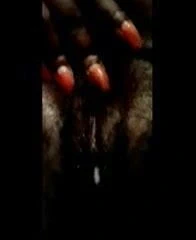 Siyah ve çirkin diş yok