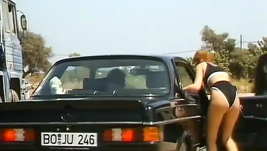 Ateşli sürtüklerle klasik Alman anal sahnesi