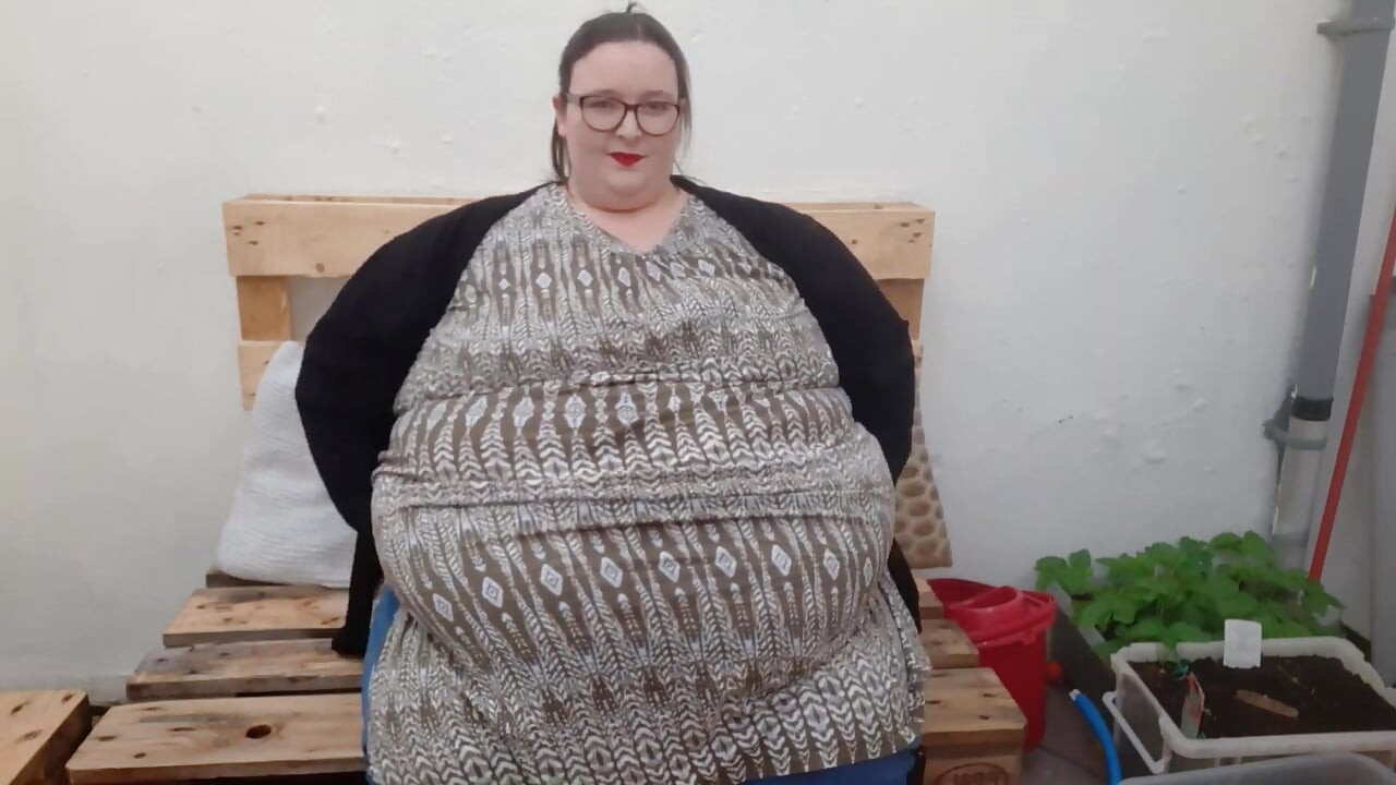 Ssbbw gizli bahçe göbek oyunu