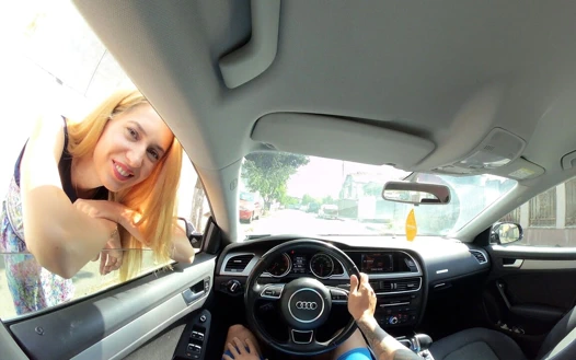 Sokaktan Ateşli Bir Bayanı Aldım