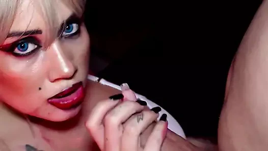 Tiffany chucky büyük bir amcığının içine boşalana kadar sikişiyor - cadılar bayramı özel - sara sarışın