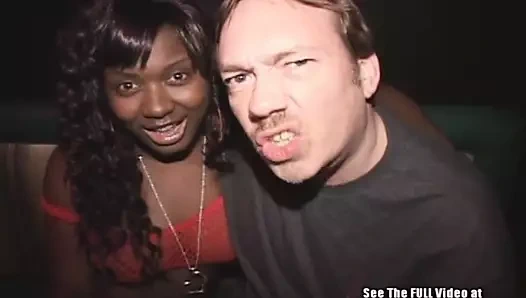 Braces genç abanoz sürtük tiyatro toplu tecavüz