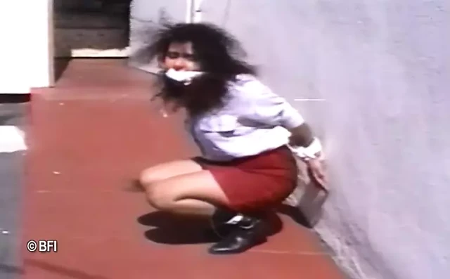 Jack Daniels, itaatkar vintage MILFS iç ve dış mekan