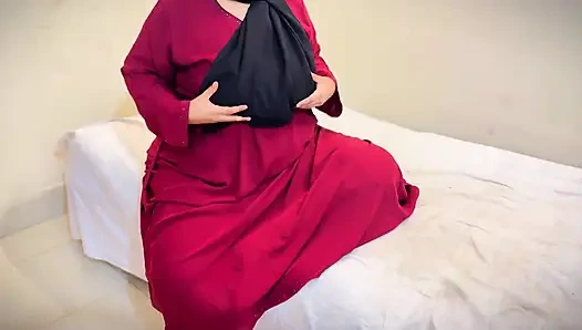 Ben 20 yaşındaki Arap Müslüman iri güzel kadın ateşli kızım, beni sikebilir misin lütfen? Ailem bugün evde değil