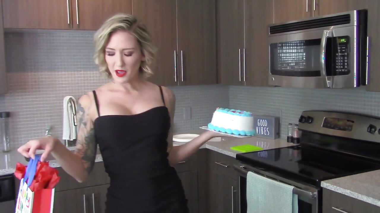 Bakirelerin doğum günü hj w/ reagan lush hd