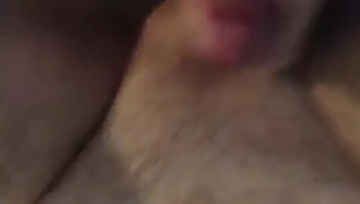 Bayan d, askısız askısıyla bay d'yi sabitler.